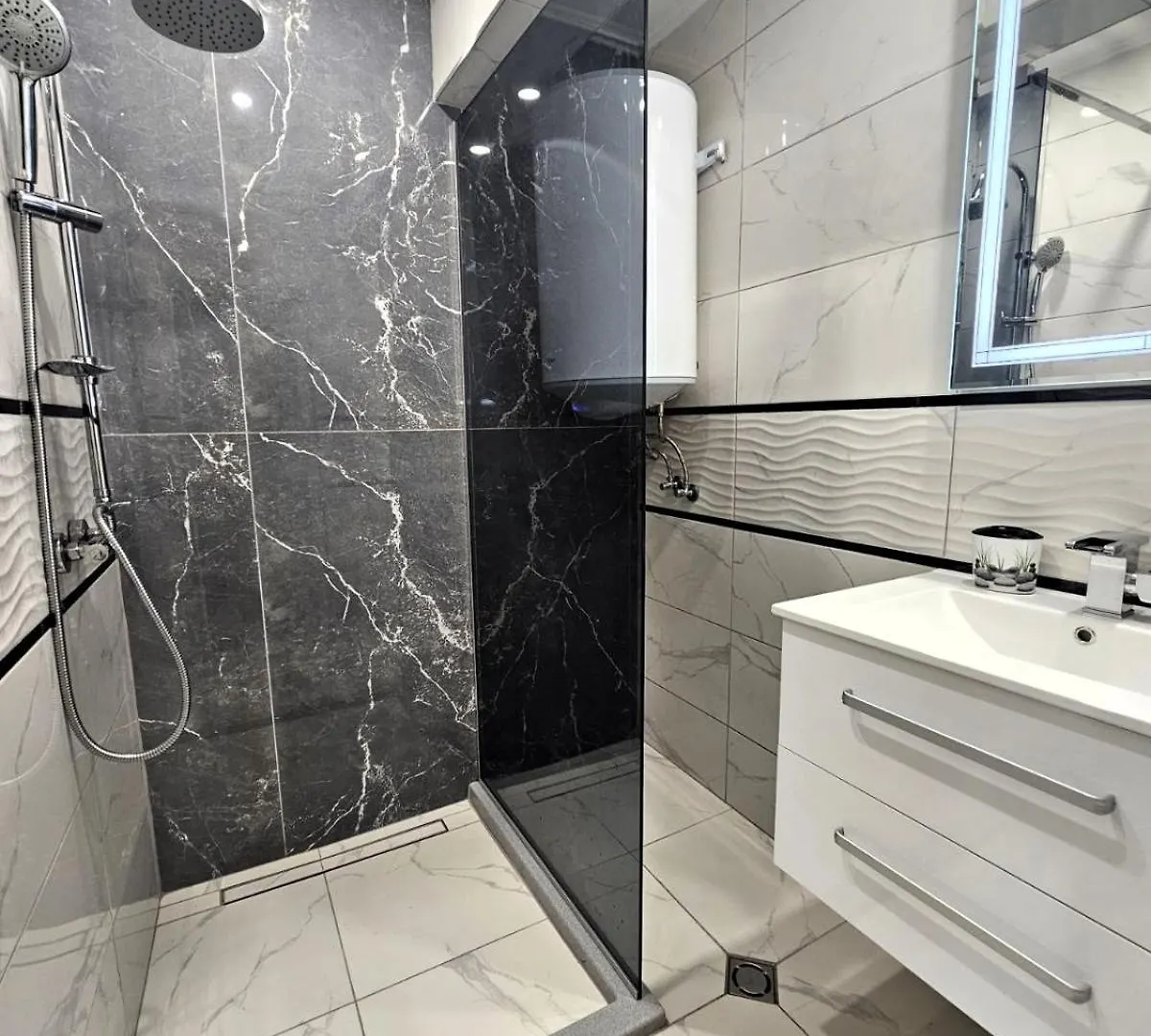 Apartment Bohemi With Free Parking بورغاس 0*,  بلغاريا