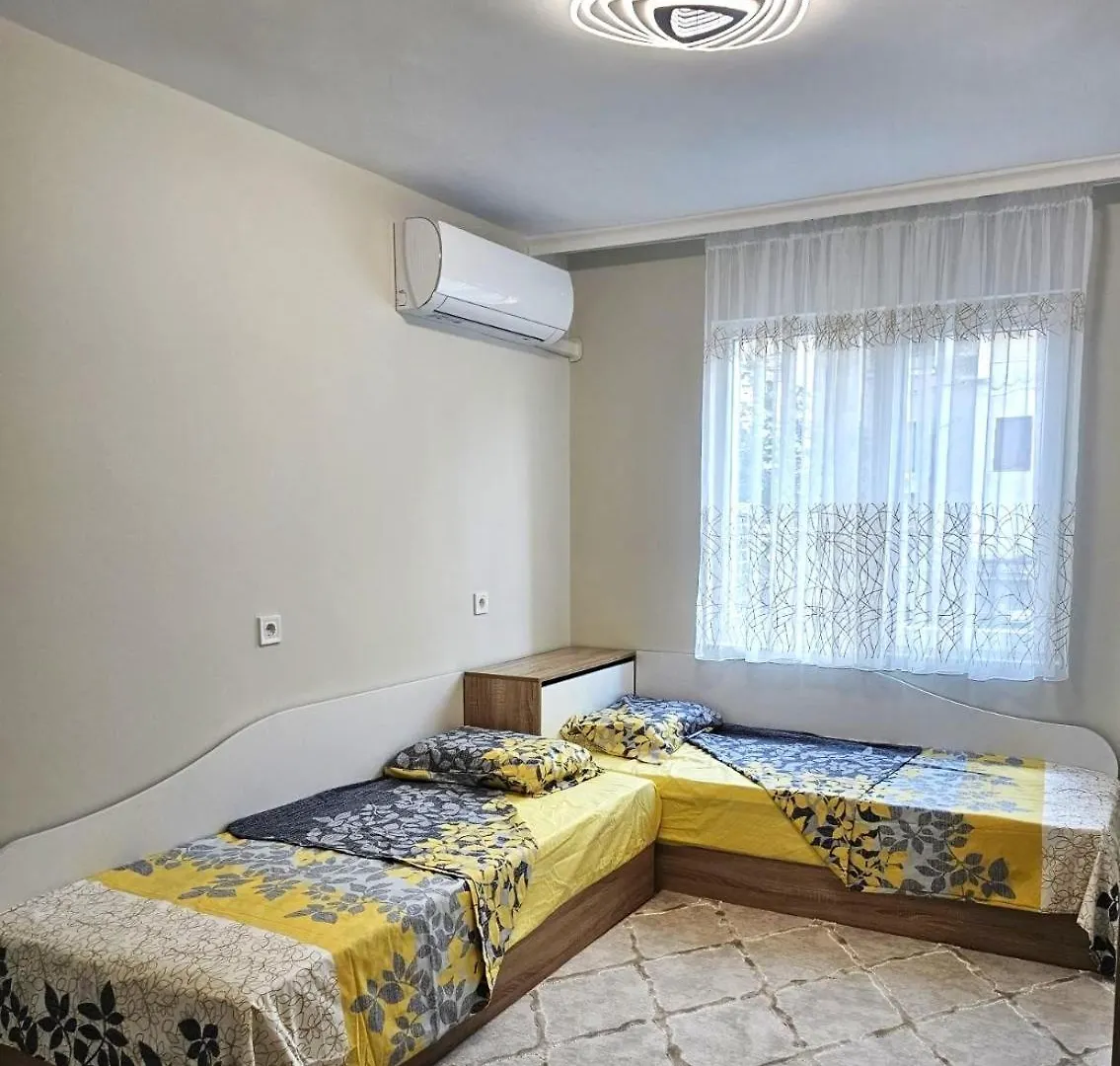 Apartment Bohemi With Free Parking Burgas Bulgaria